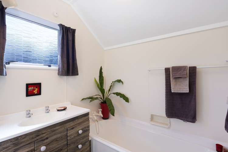 24 Kekerenga Street Strathmore Park_16