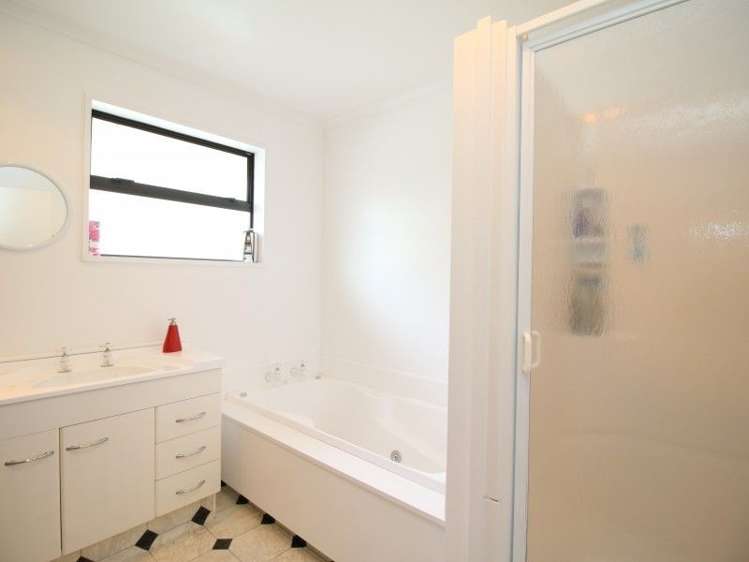 55 Kelvin Crescent Allenton_9