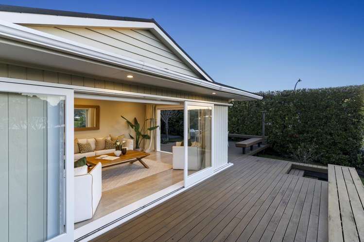 77 Kiwi Esplanade Mangere Bridge_25