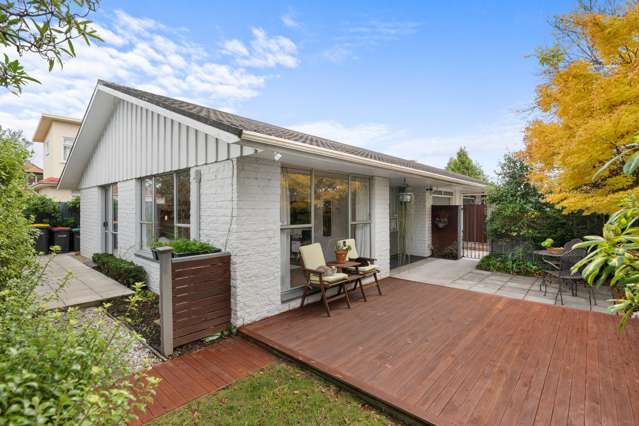 Charming & Convenient Avonhead Haven