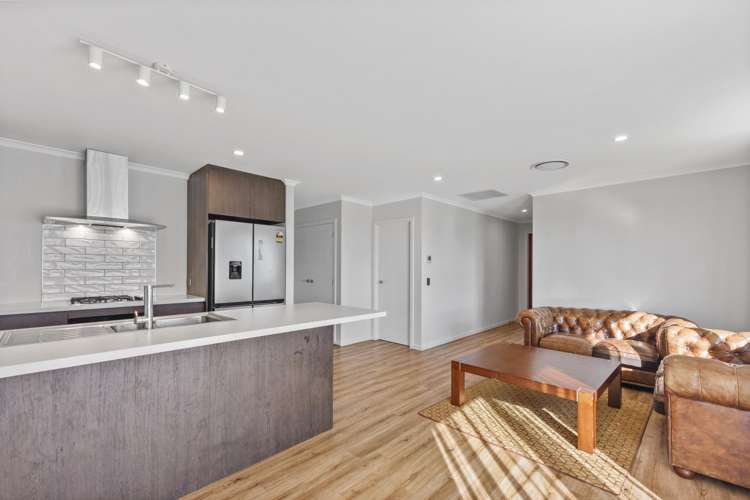 10 Esher Lane Richmond_8