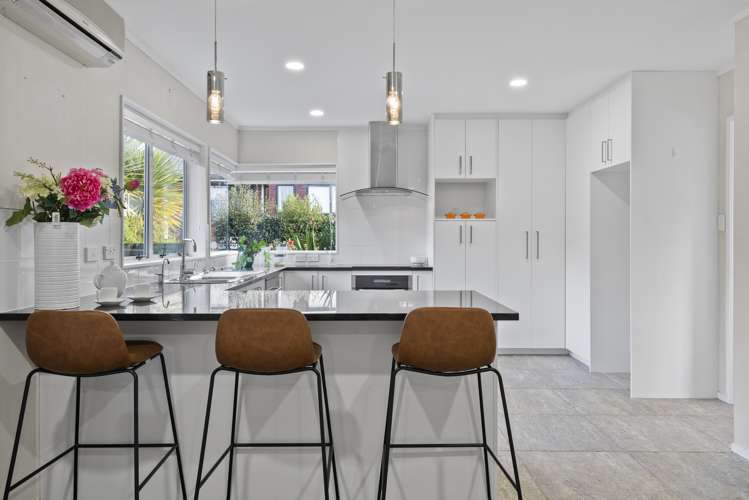 13 Kuripaka Crescent The Gardens_13