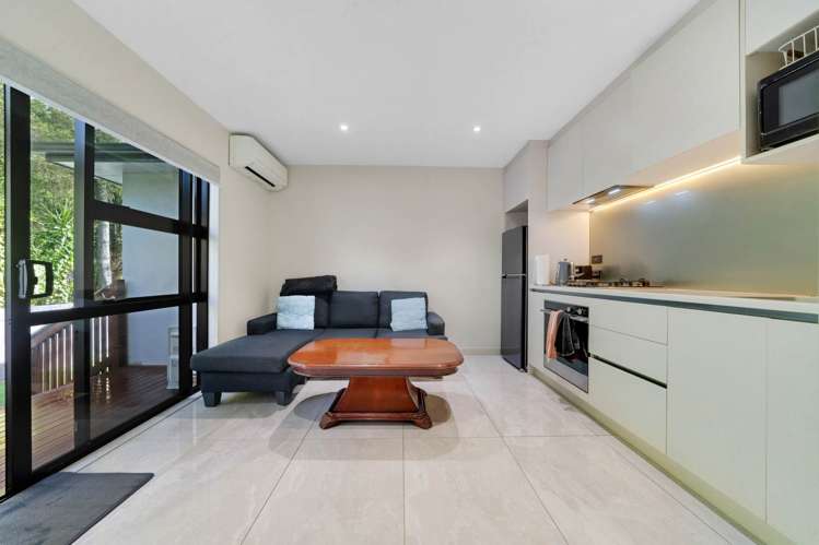 6 Arataki Views Way Glen Eden_25