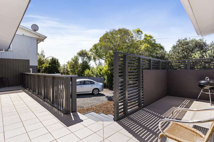 1/65 Cliff View Drive Green Bay_27