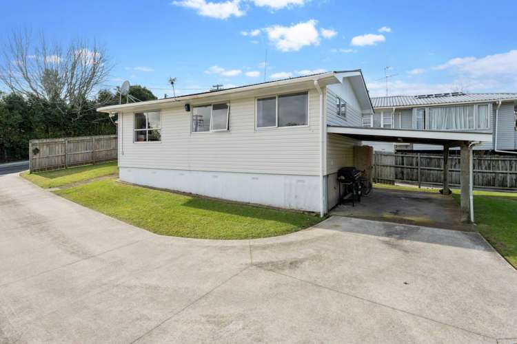 1/36 Sylvan Crescent Te Atatu South_0