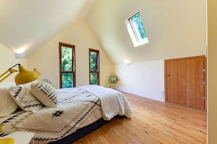 1 Sandys Parade Laingholm_9