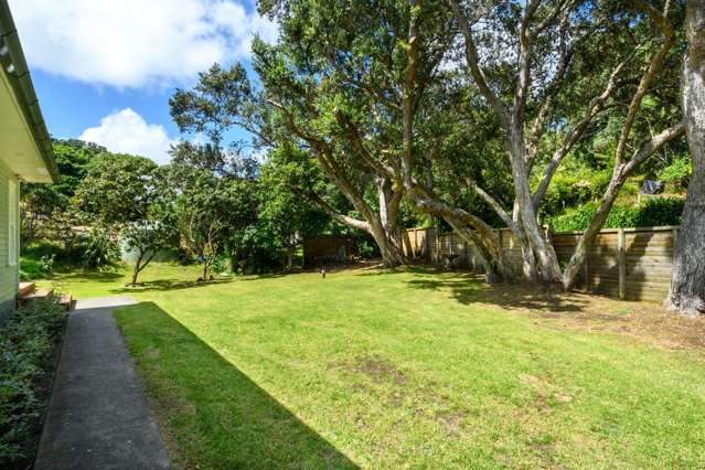 379 Motutara Road Muriwai Beach_1