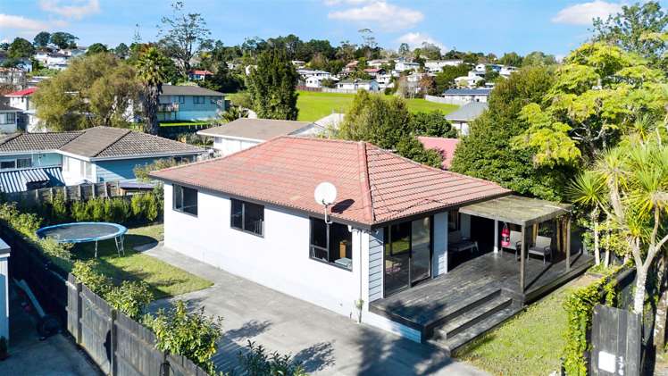 174 Solar Road Glen Eden_14
