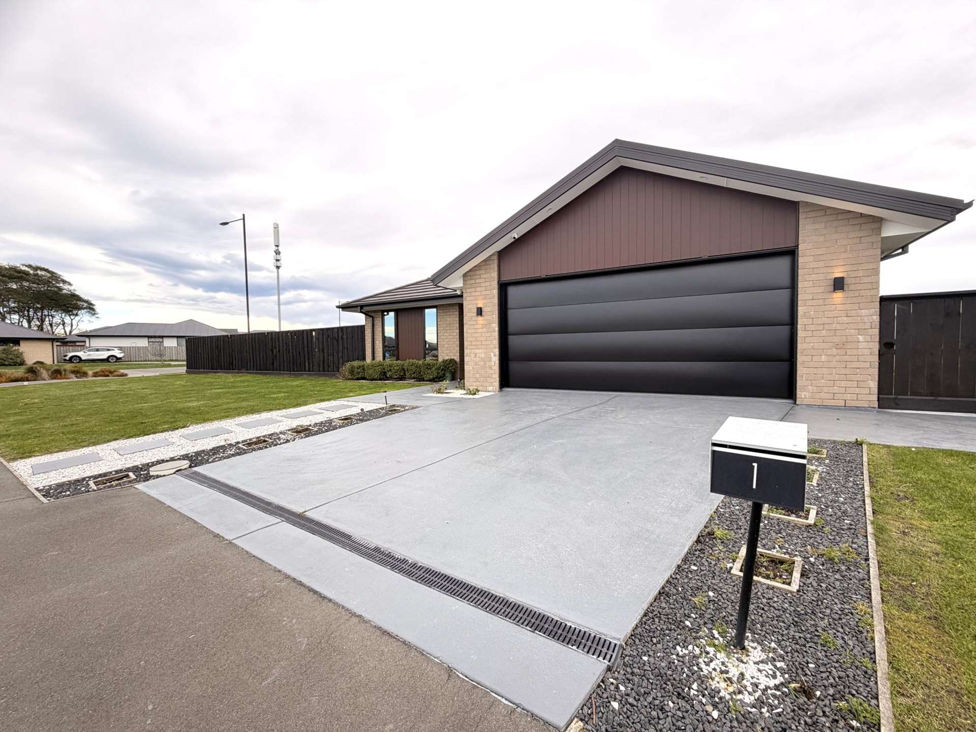 1 Clement Ave Rolleston_0