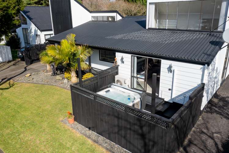 2/2 Corolu Place Conifer Grove_9