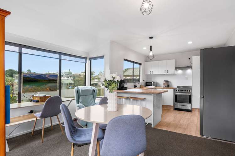 15 Ferndown Close Brookfield_1