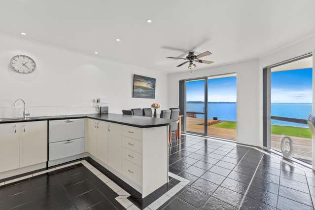 30A Crispe Road Clarks Beach_3