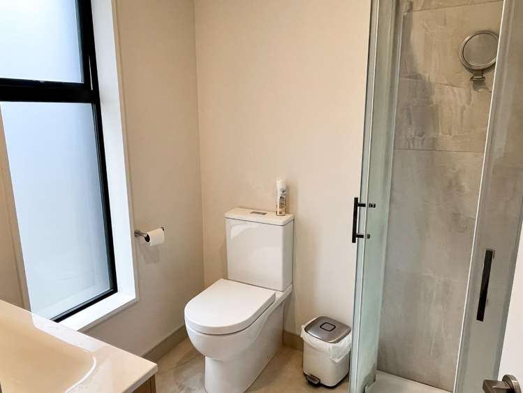 2/16 Devon Street Sydenham_9