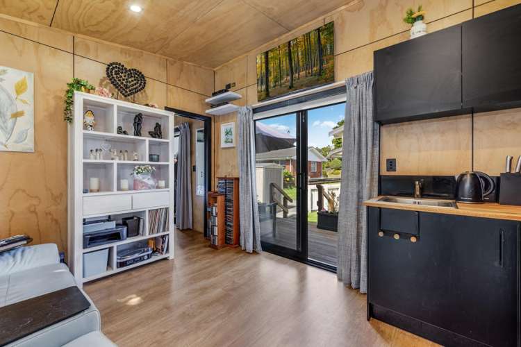 3 McCall Place Opaheke_16