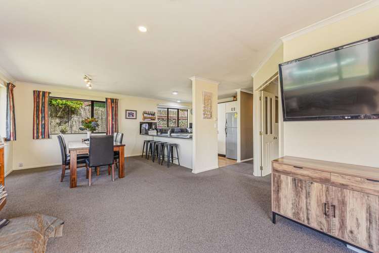 4 Whiting Drive Wakefield_2