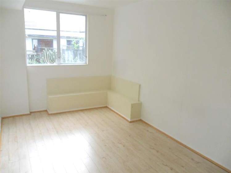 34 Kelkirk Street Kelston_9