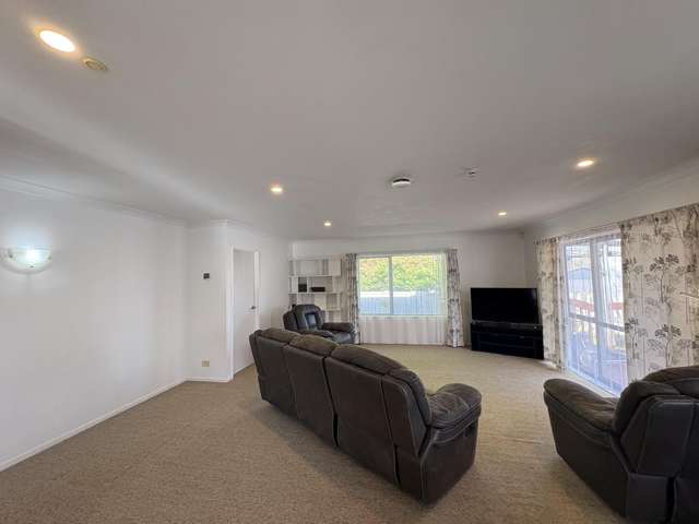 C/11 James Laurie Street Henderson_2
