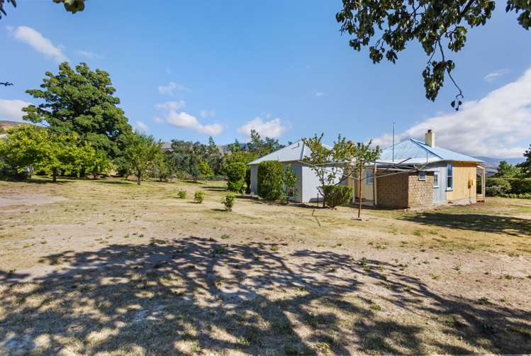 2 Miners Terrace Bannockburn_13