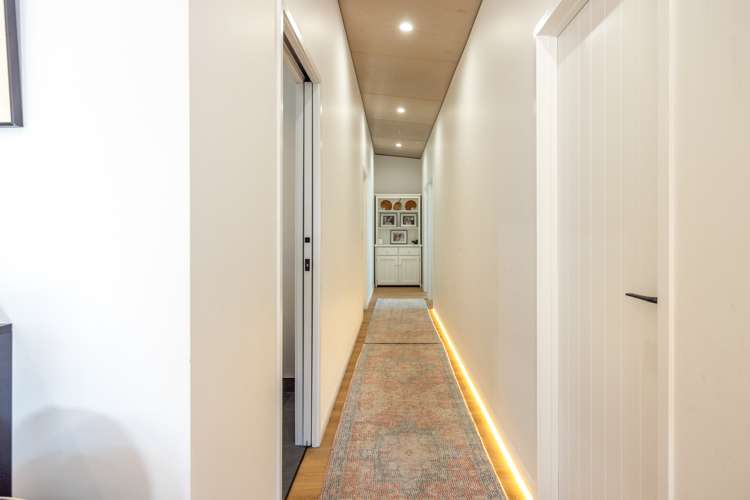 52 Calais Terrace Ostend_14