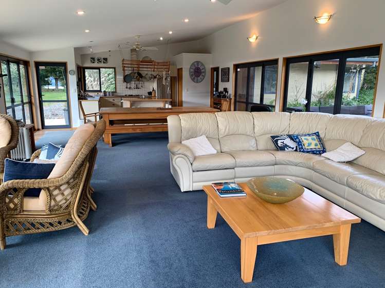 417 Wainui Main Road Wainui_17