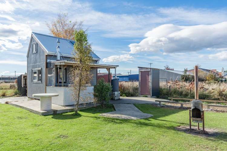 4 Bank Avenue Middlemarch_34