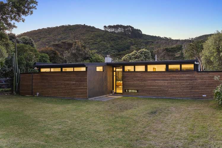 8 Erangi Place Bethells Beach_41