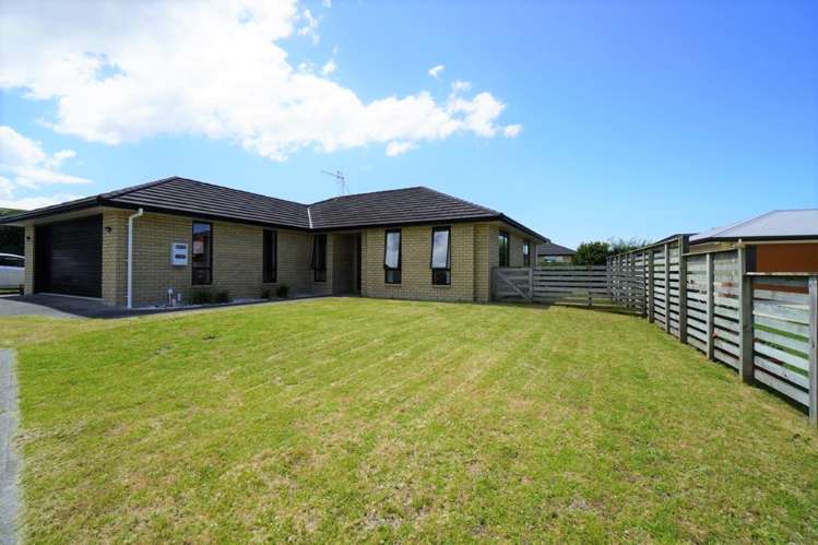 48 Ocean View Rise Ruakaka_14