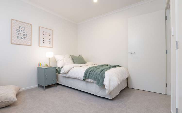 1 Pā Tuna Lane Hurdon_5