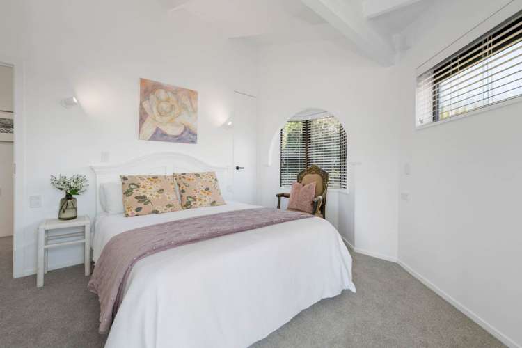 19 Zita Avenue Matakatia_10