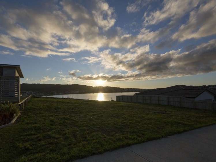 17 John Burke Drive Aotea_21