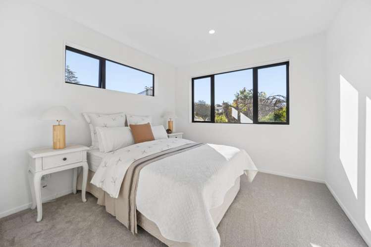 12 Karo Place Glendene_11
