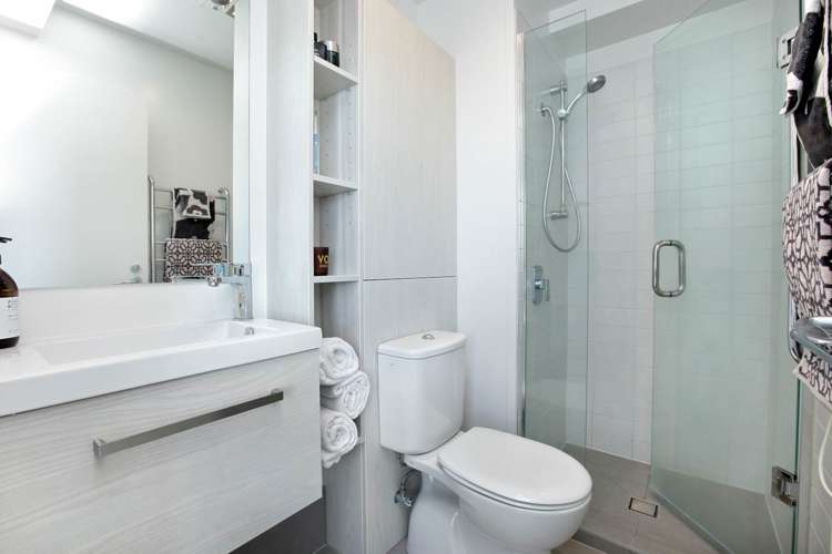 2f/221 Great North Road Grey Lynn_4