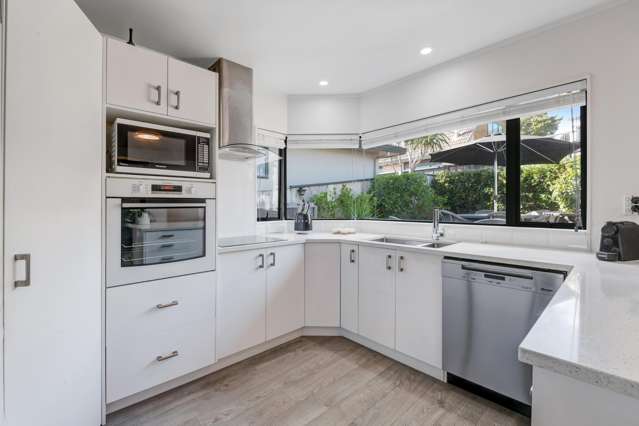 2/12 Sundown Avenue Manly_4