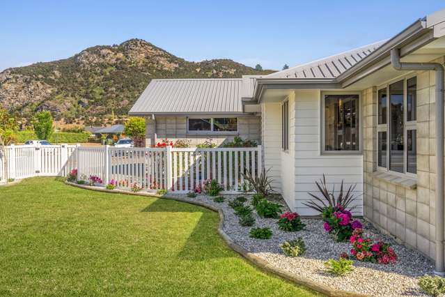Smart Buying in High-Demand Albert Town