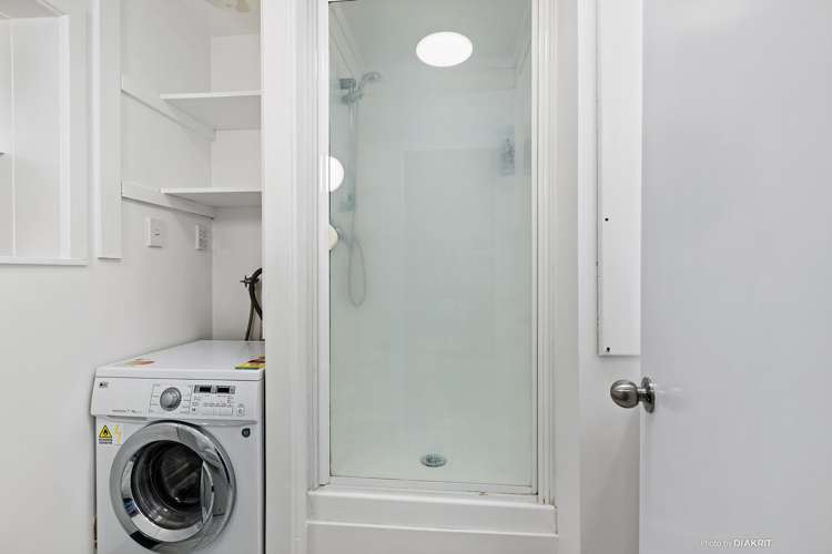 1/51 Adams Terrace Kelburn_6