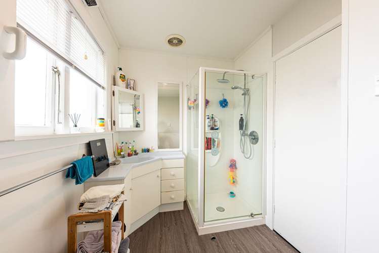 104 Hampshire Street Aranui_14