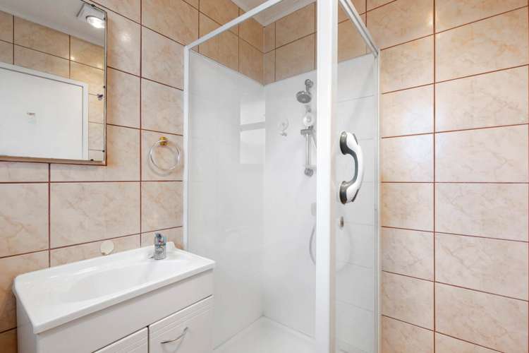 2/13 Alana Place Mount Wellington_7