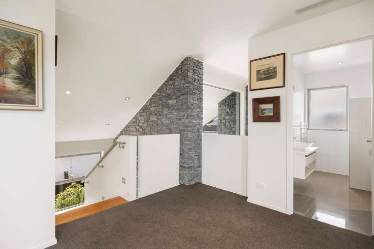 8 Waitikiri Square Parklands_8