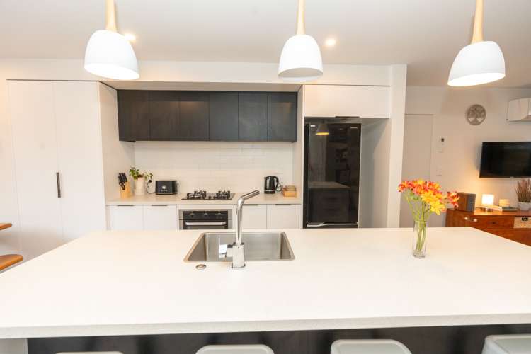 7/182 London Street Hamilton Central_6