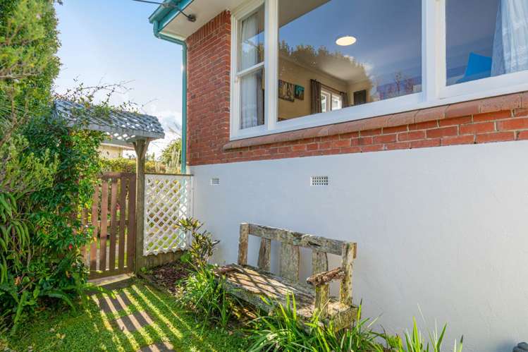 9 Porter Crescent Helensville_21