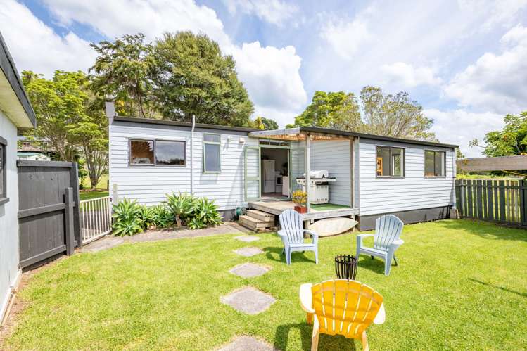 25 Cross Street Raglan_16