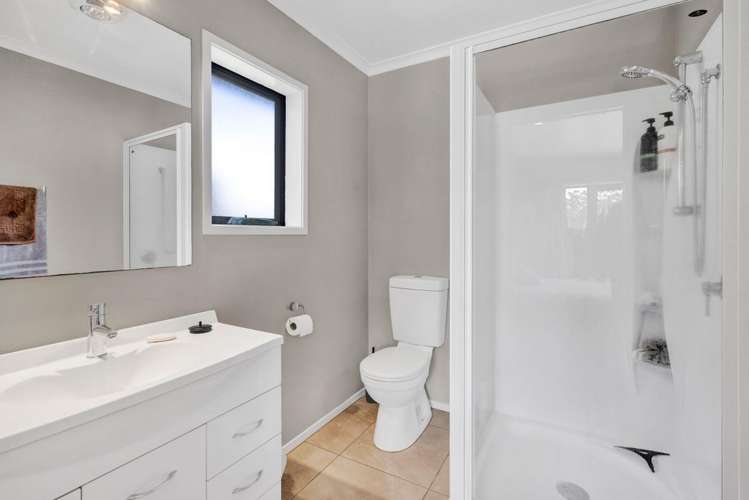 18B Weld Street Normanby_11