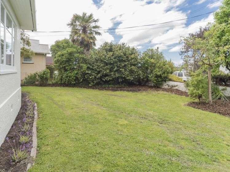 18 Maitland Avenue Stoke_17