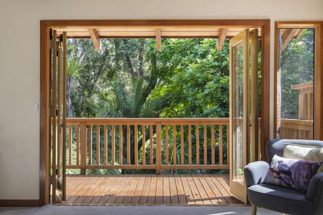 191 Scenic Drive Titirangi_4