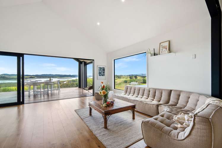 213 Hewlett Road Mata_18