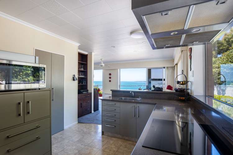 19 Port View Crescent Moturoa_3