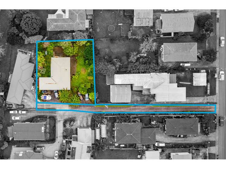 77 Royal Road Massey_1