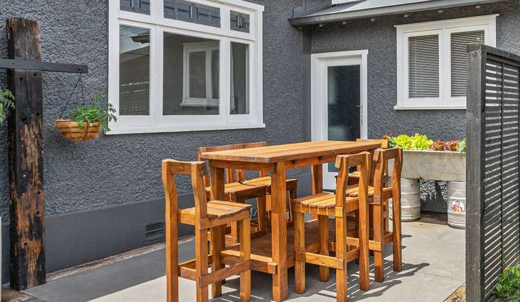 71 Naylor Street Hamilton East_17