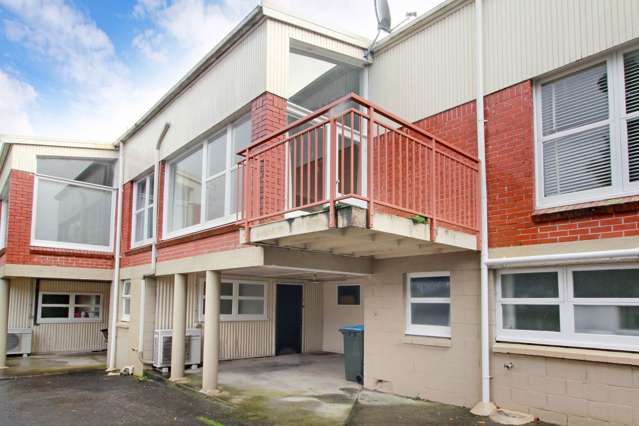 2/21 Felton Mathew Avenue St Johns_1