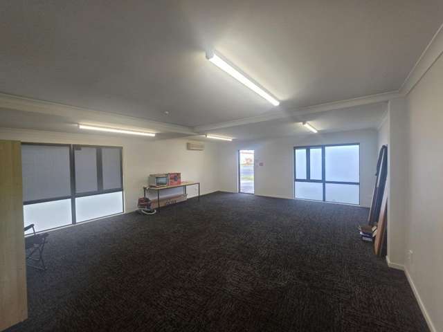 1B/15 Roxanne Place 11233_1